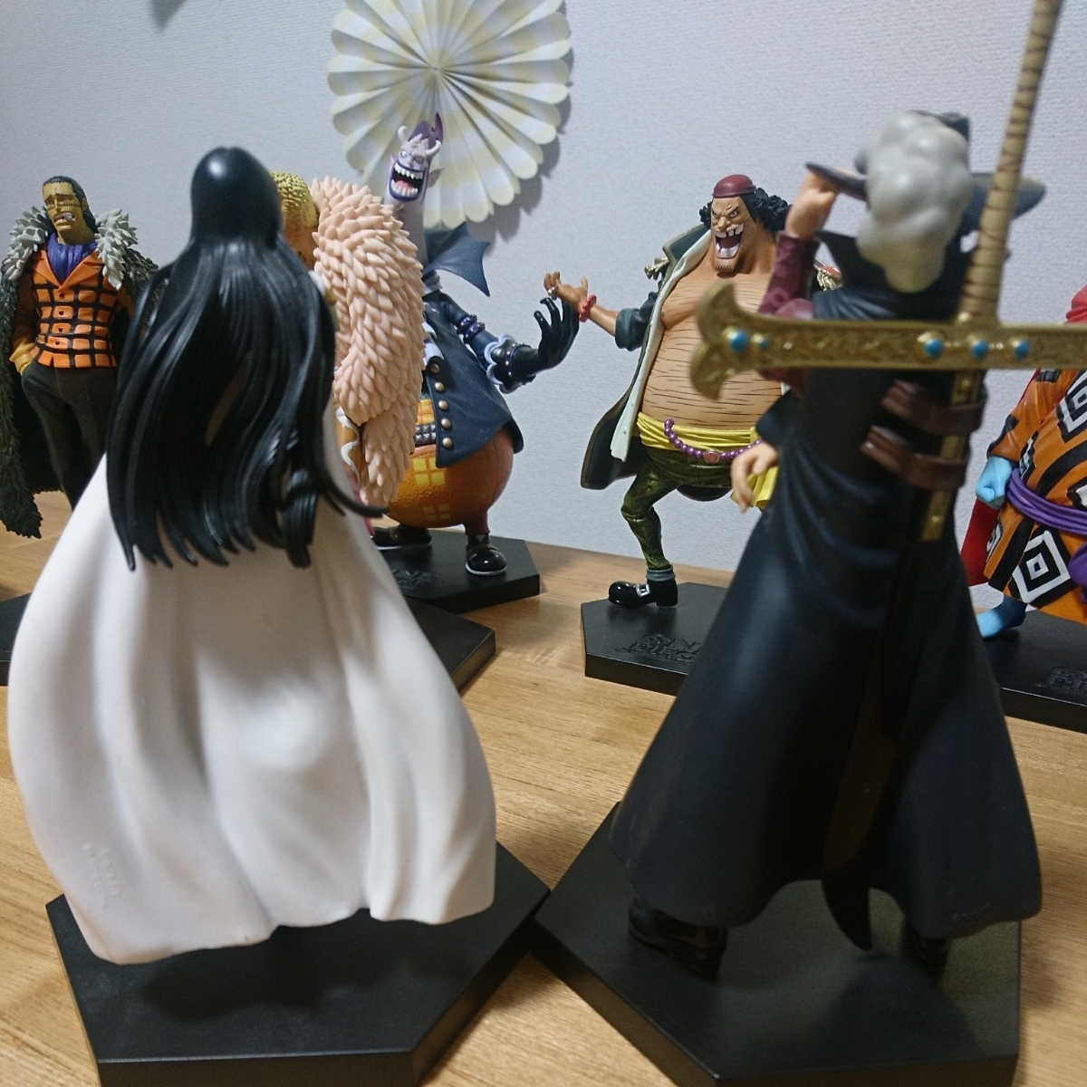 ワンピース Dx フィギュア 王家七武海 ハンコック 黒ひげ 鷹の目 ミホーク クロコダイル ドフラミンゴ モリア ジンベエ 7体セット One Piece 売買されたオークション情報 Yahooの商品情報をアーカイブ公開 オークファン Aucfan Com
