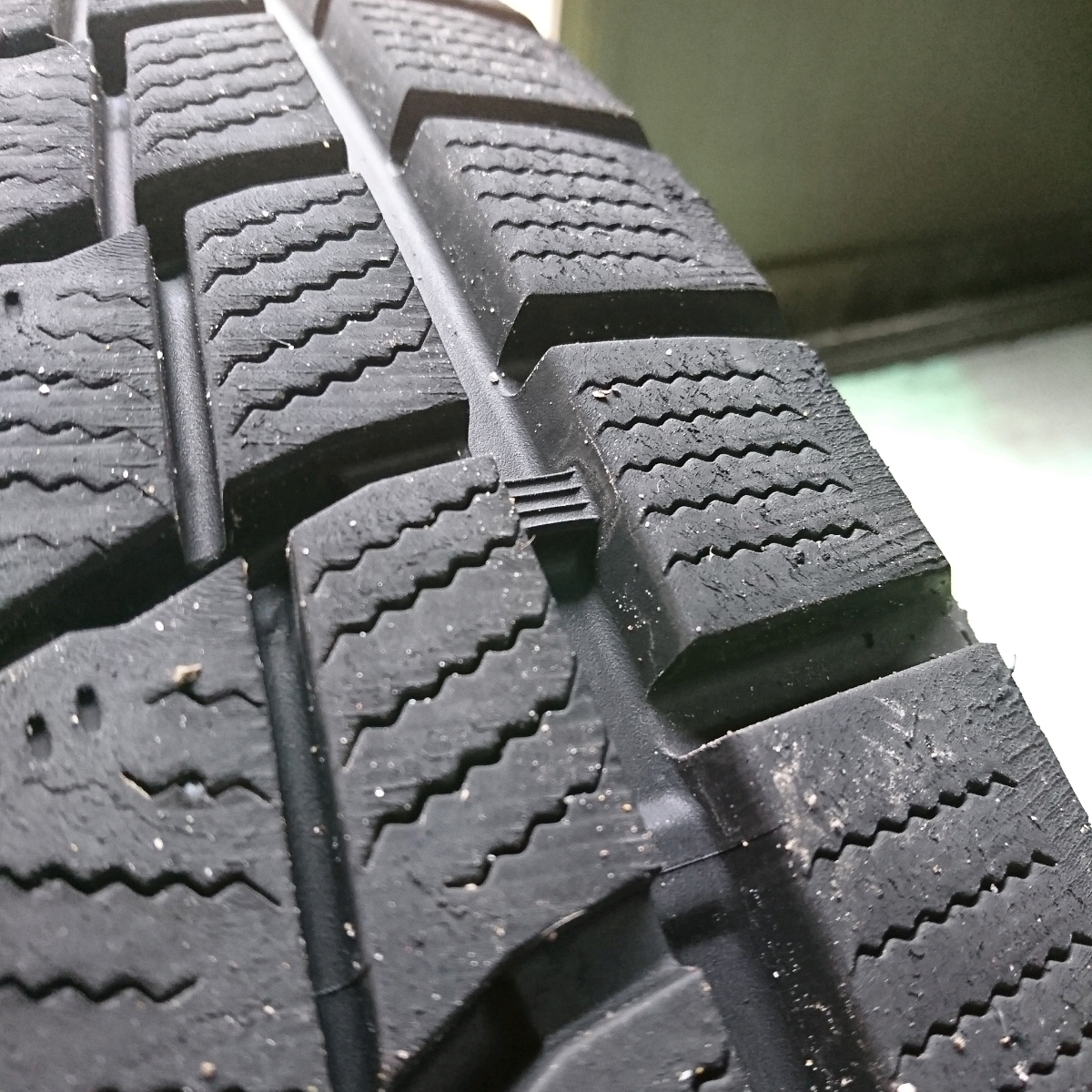 中古【グッドイヤー】アイスナビSUV/285/50R20 4本セット_8