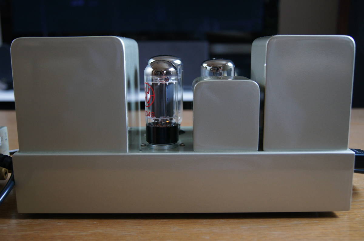 s644265064.7.jpg