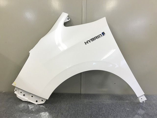 ノア エスクァイア ZRR80G ZRR85G 純正 左フロントフェンダー ノア/エスクァイア/ハイブリッド ZRR80G/ZRR85G ZWR80G 純正 左