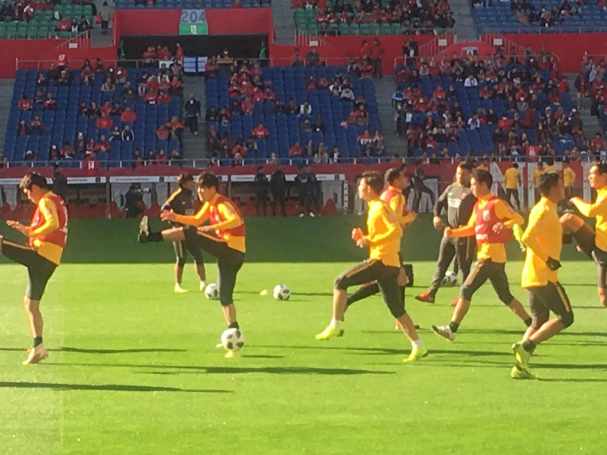 ３月３０日（土）浦和レッズＶＳＦＣ東京　レッズシート最前列１列目１枚_3