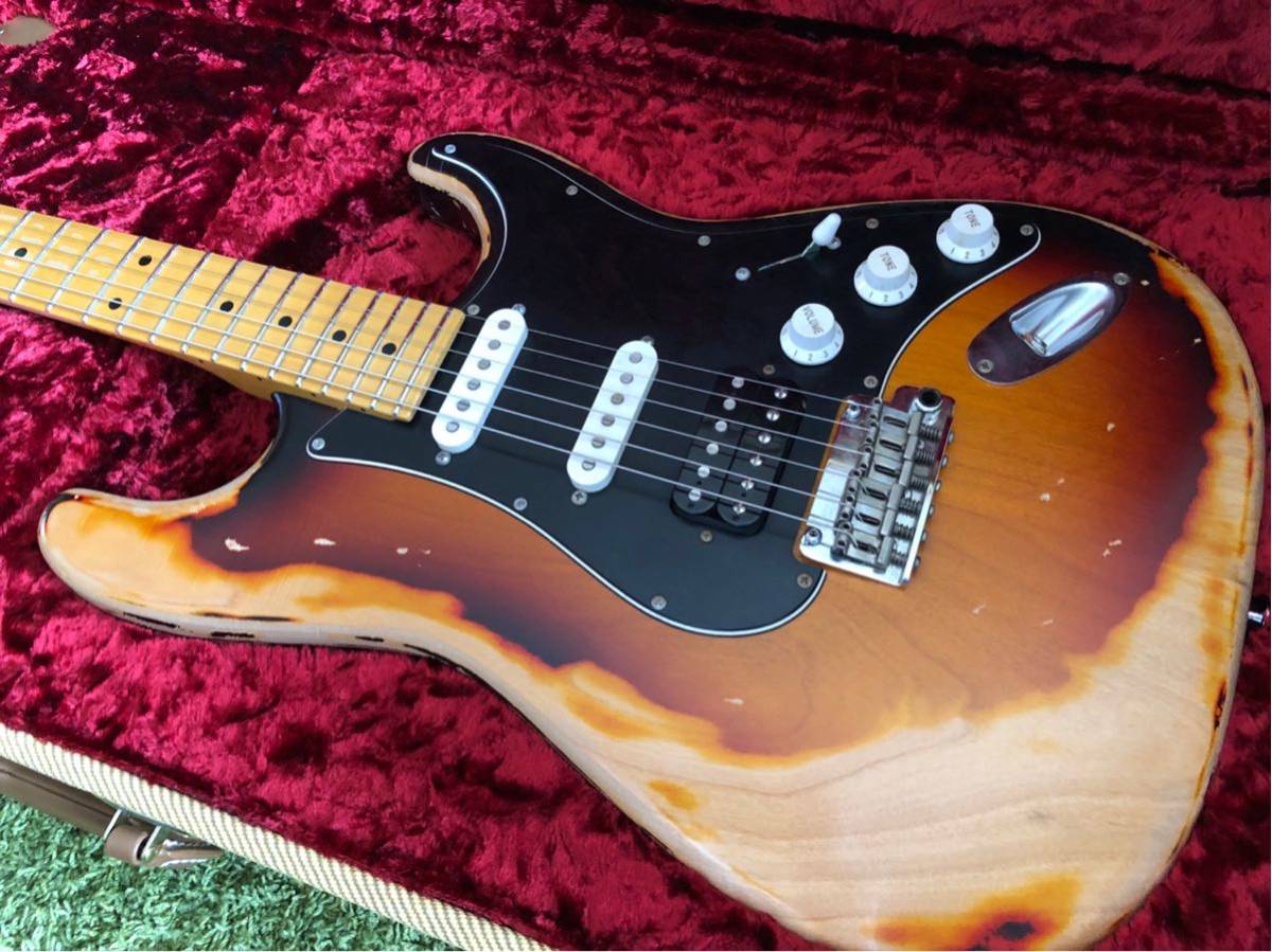 Suhr classic antique 3tone sunburst extra heavy aging サーギター ストラトタイプ Fender Stratocaster TOMANDERSON