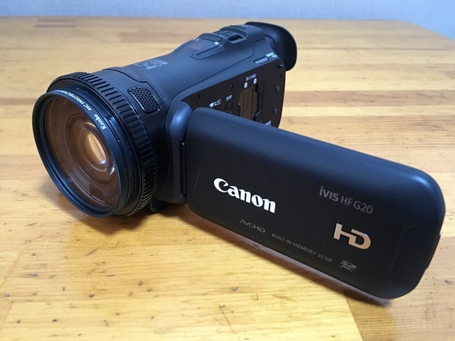 Canon iVIS HF G20 4バッテリー付き動作OK Canon キャノン iVIS HF G20 状態良好 予備バッテリー レンズ