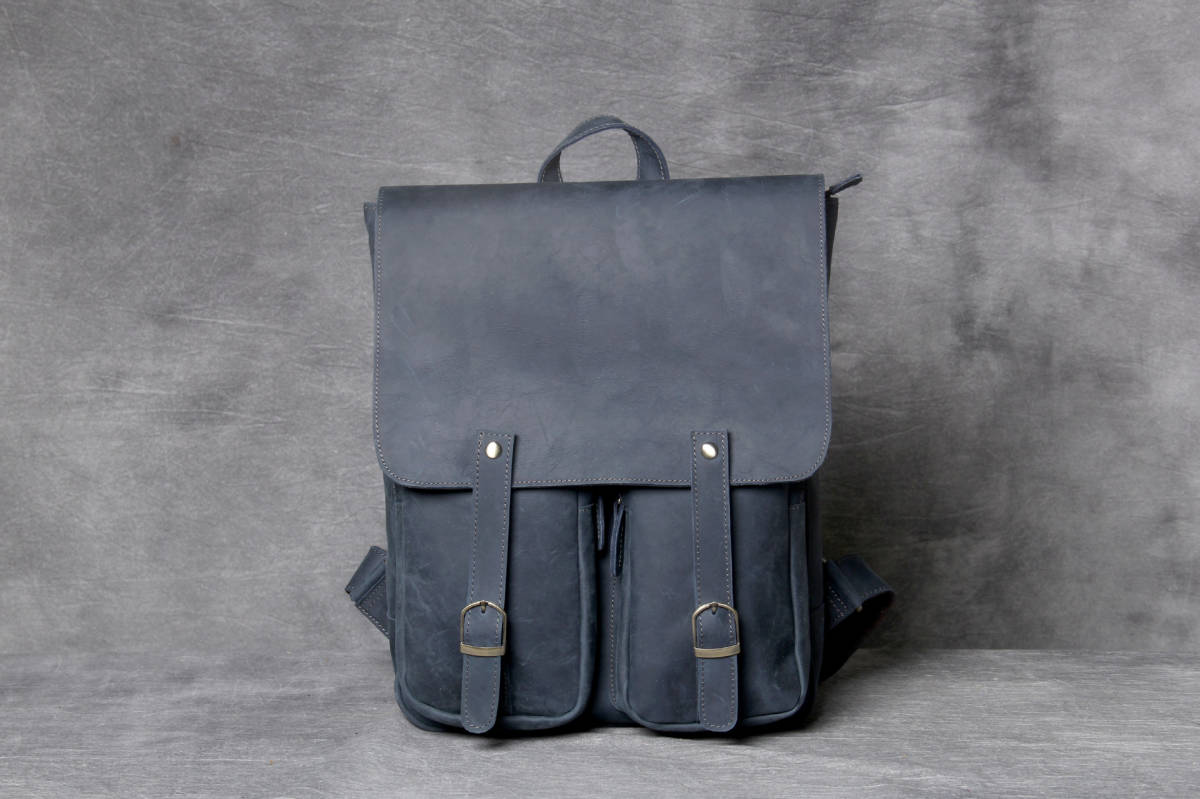 新品 高級感満載 ヌメ革 牛革　リュックサック メンズバッグ　バックパック 通勤通学 大容量 ハンドメイド 紺色 高校生 中学生M114★J98L