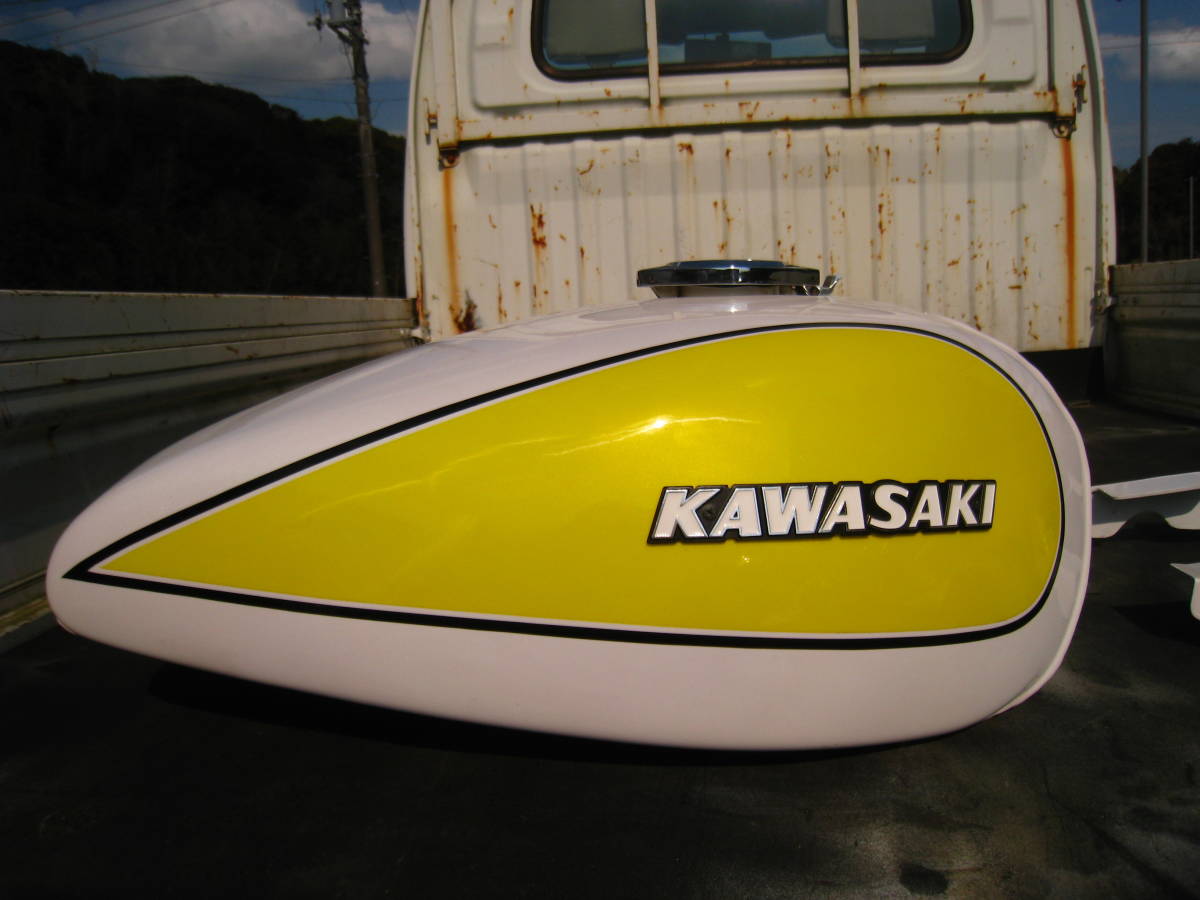 Z1 Z2 純正タンク　外装セット　旧車　カワサキ Z2・Z1 カワサキ純正 内プレスタンク 外装一式 セット 当時物