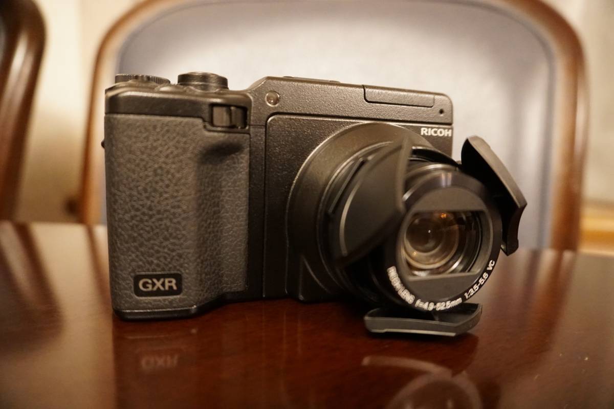 付属品完備・元箱付き】RICOH GXR+P10KIT 28-300mm F3.5-5.6 【おまけ 