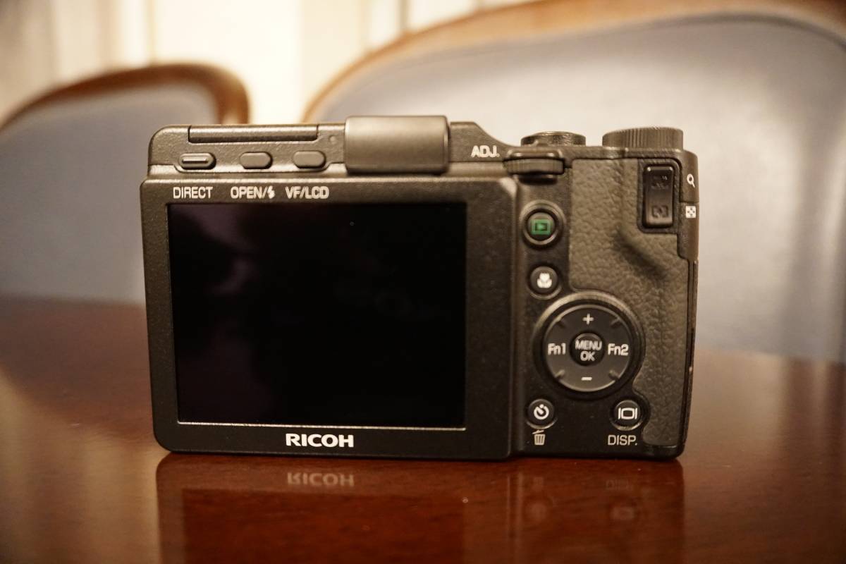 付属品完備・元箱付き】RICOH GXR+P10KIT 28-300mm F3.5-5.6 【おまけ 