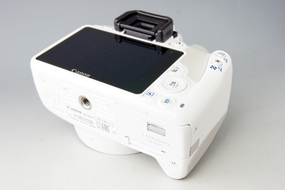 ☆キャノン CANON EOS Kiss X7 ダブルレンズキット 2☆人気のホワイト