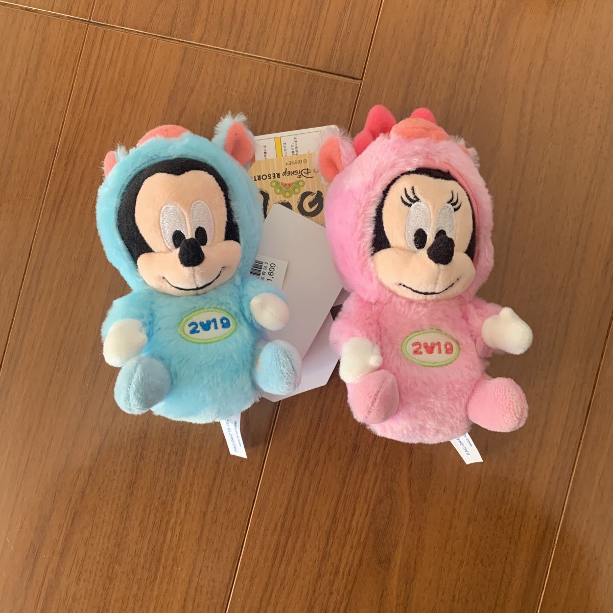 ミッキーマウス ミニーマウスぬいぐるみバッジ 19年 正月 干支 イノシシ 着ぐるみ ぬいば 東京ディズニーリゾート ミッキーマウス 売買されたオークション情報 Yahooの商品情報をアーカイブ公開 オークファン Aucfan Com
