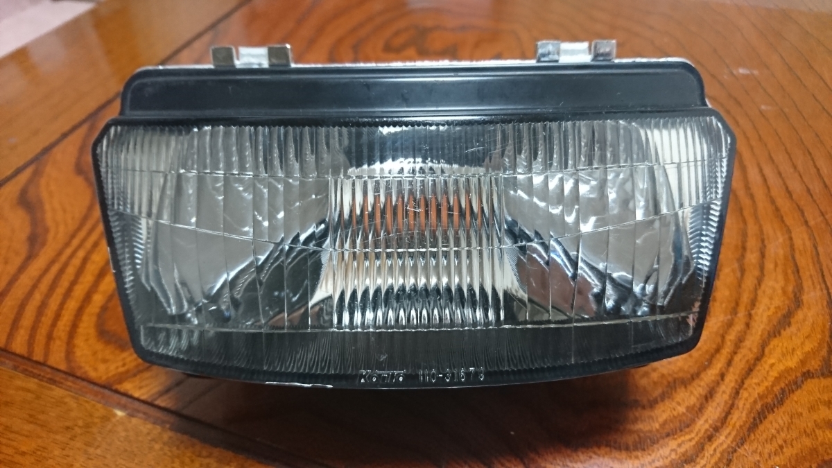 TZM50 ヘッドライト