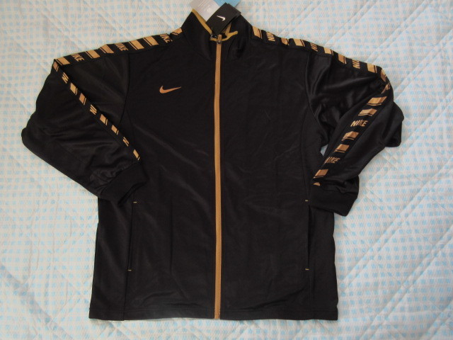 お得，お買い得 男XL NIKE ナイキ DRY-FIT 肩ロゴ入り ジップジャケット 黒&times;茶色 送料1無料(ナイキ)｜売買されたオークション情報、yahooの商品情報をアーカイブ公開 - オークファン ジャージ
