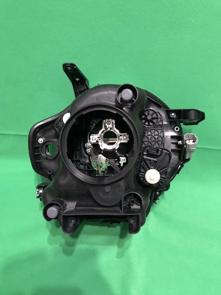 スズキ ハスラー MR31S MR41S 左ヘッドライト HIDタイプ 取付1ヶ所が