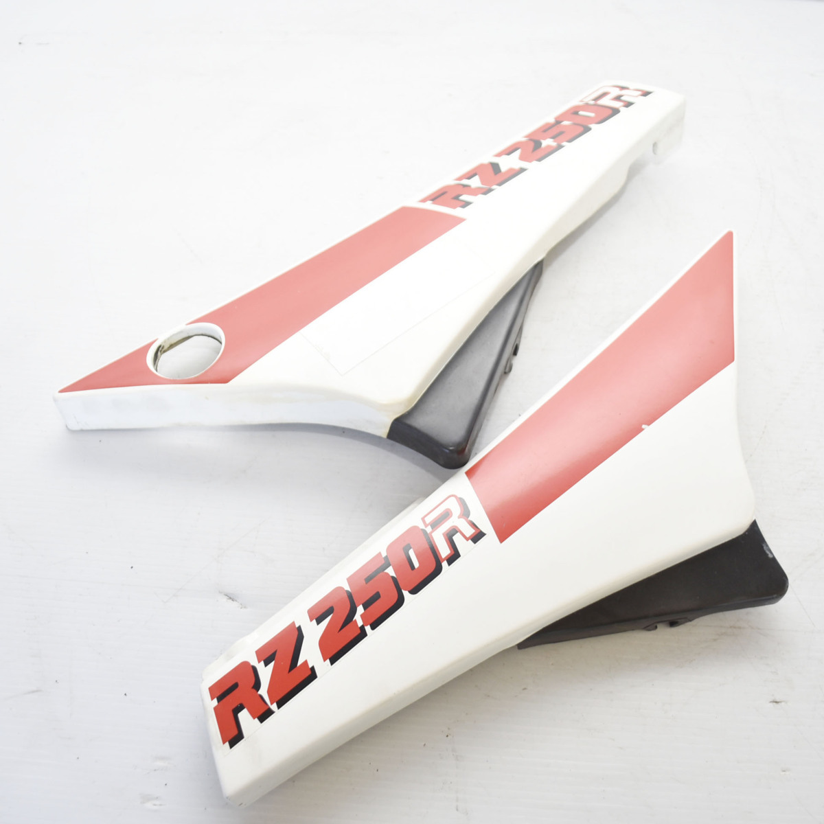 RZ250R ヤマハ 29L RZ250RR RZ350R 純正サイドカバー 29K サイドカバー 