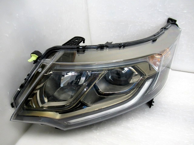 【即決有】 ステップワゴン スパーダ クールスピリット RP3 RP4 純正 左 ヘッドライト LED LE 14 C 6331 ホンダ (n030906)