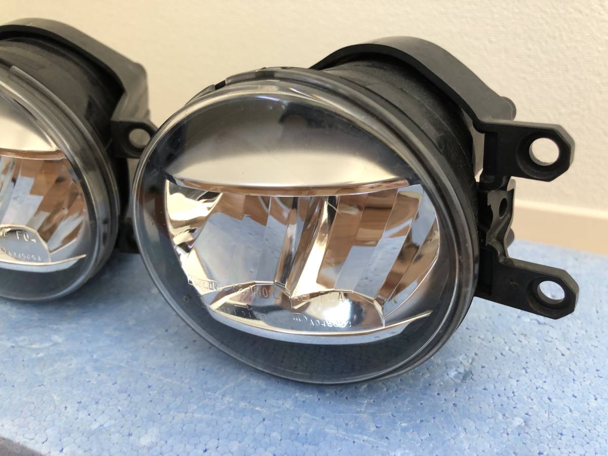 トヨタ 純正 LEDフォグランプ 左右セット KOITO 48-150 格安スタート