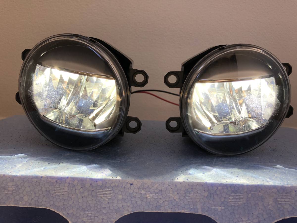 トヨタ 純正 LEDフォグランプ 左右セット KOITO 48-150 格安スタート