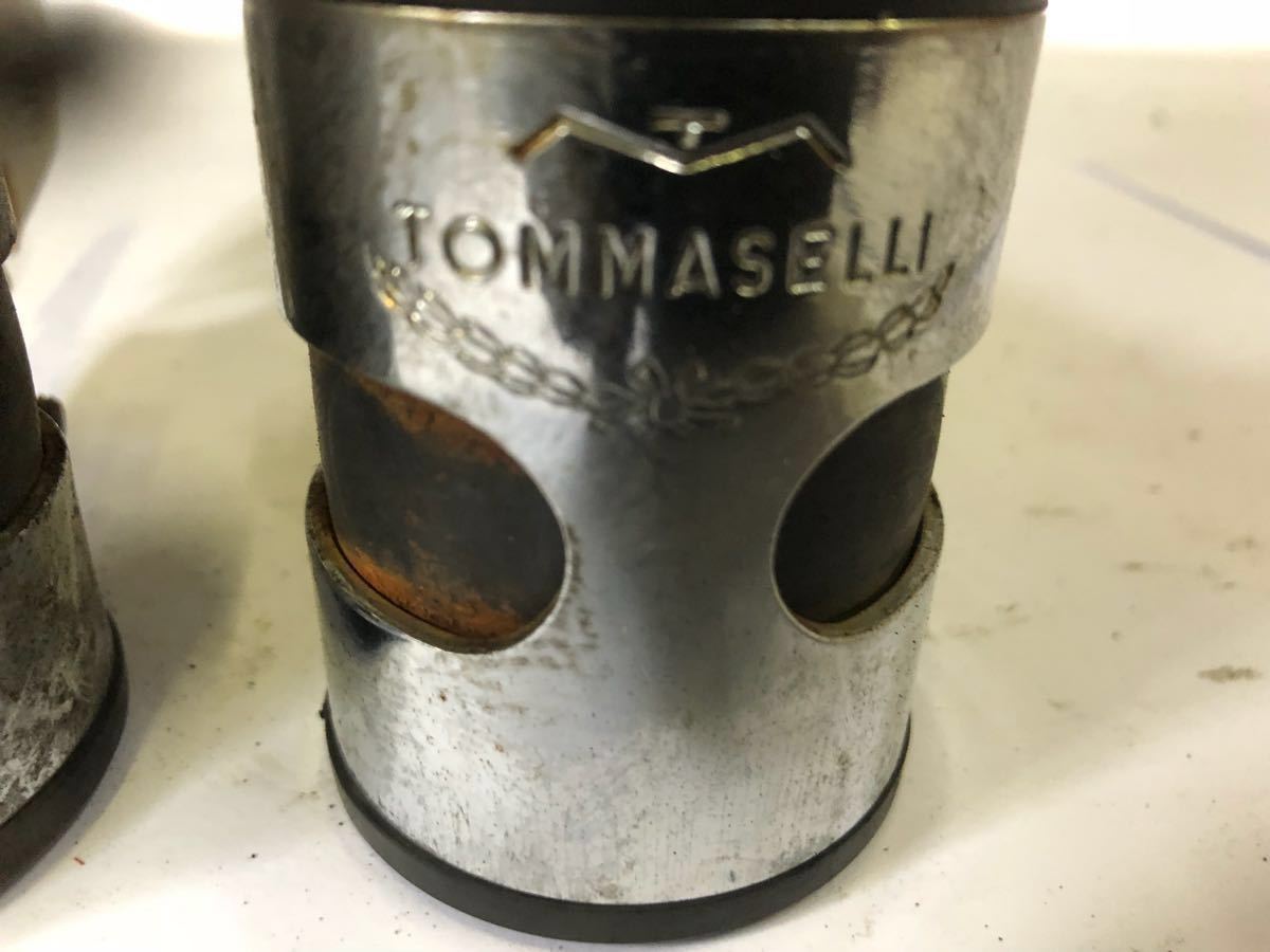 極上 CB250T 400エンジン仕様 トマゼリ TOMMASELLI ライトステー 1台バラし出品中 ホーク cb250n 400n スーパーホーク gt380 当時物 