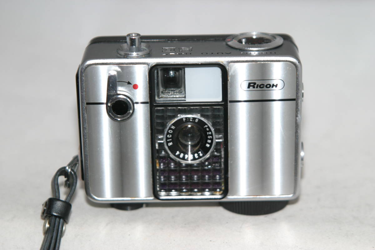  良品 整備済 リコーオートハーフ ＳＥ 鏡面模様 モルト張替済 ストラップ付(リコー)｜売買されたオークション情報、yahooの商品情報をアーカイブ公開 - オークファン リコー