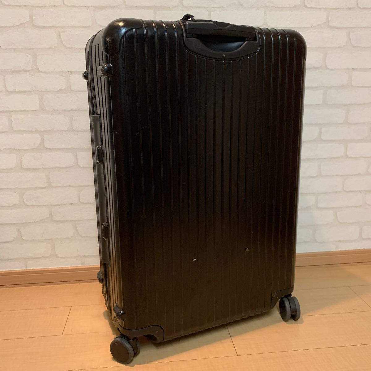 希少、リモワサルサハイブリッドボレロビジネストローリーの商品です。