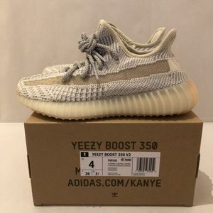 yeezy boost 350のYahoo!オークション(旧ヤフオク!)の相場・価格を見る 