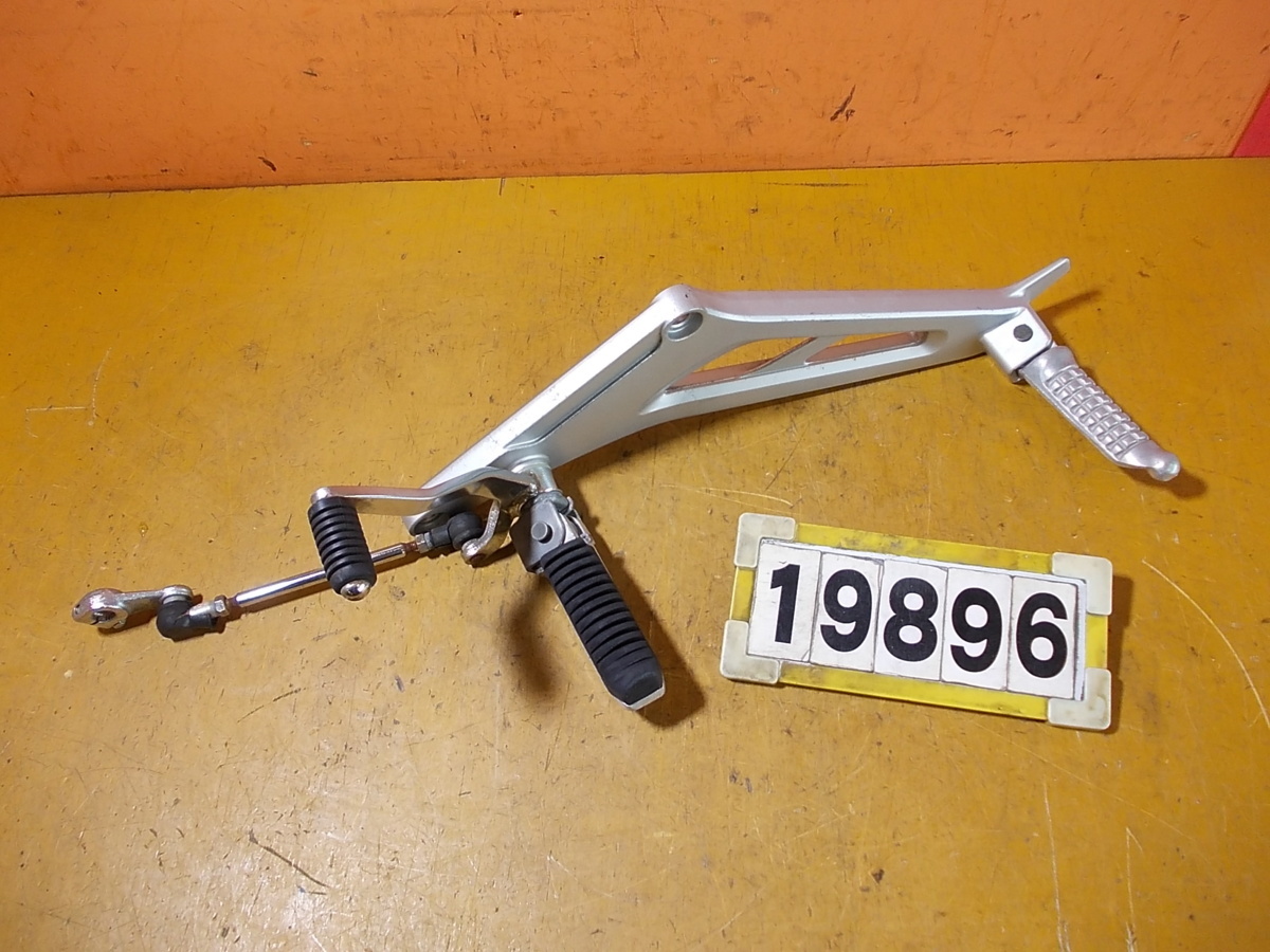 加工食品　まとめ売り HOT，人気 19896 スズキ GK79A GSX400インパルス '94 純正 ステップ