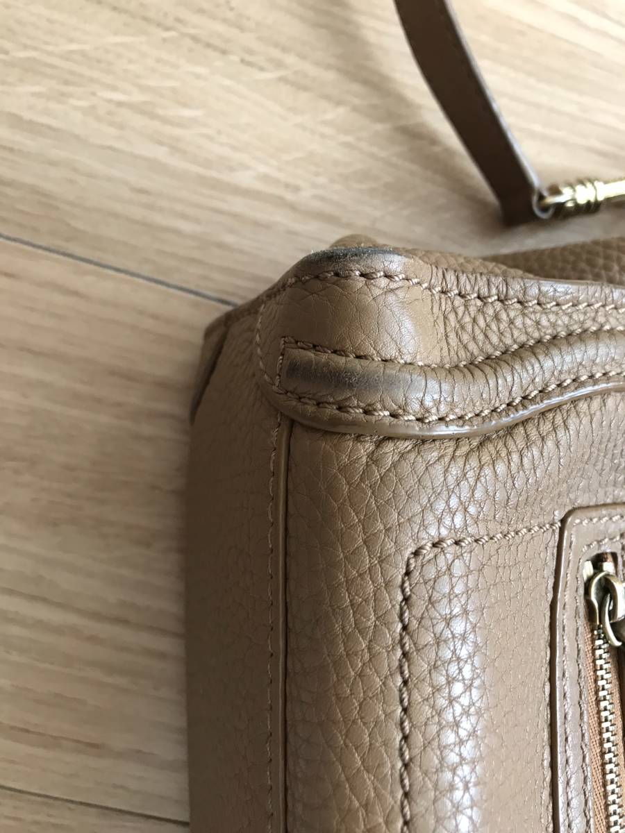 セリーヌ　トラペーズ　ナノ