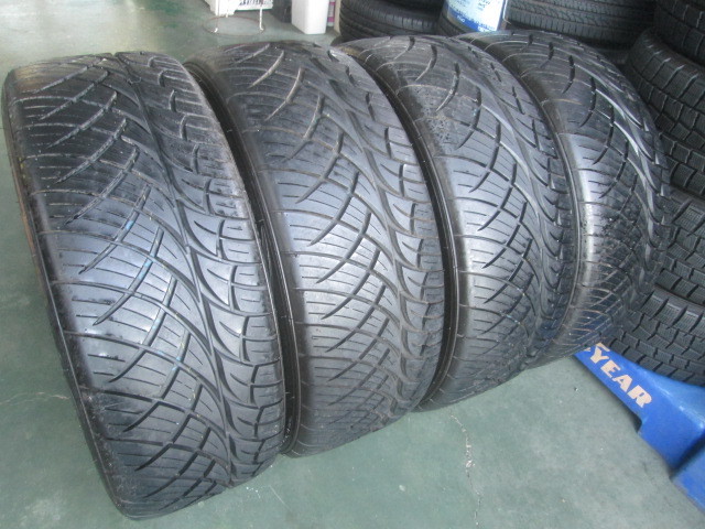 ニットー　ＮＴ４２０Ｓ　２５５／４５Ｒ２０　１０５Ｗ　２００８年　４本セット　ヒビなし