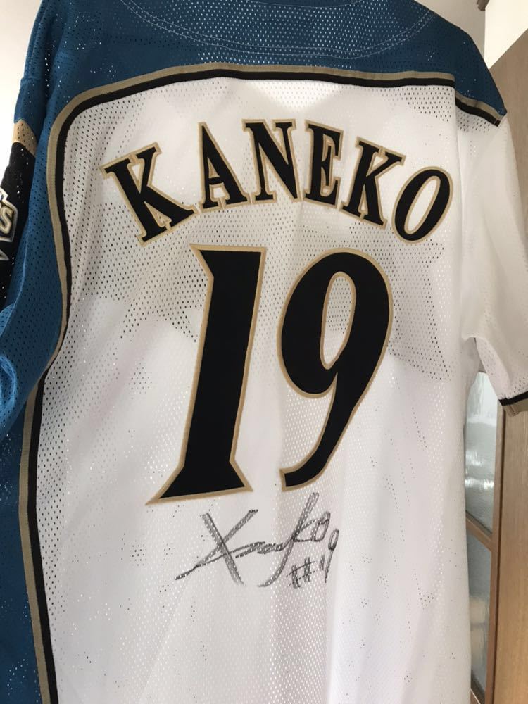 北海道日本ハムファイターズ 直筆サイン入り レプリカユニフォーム