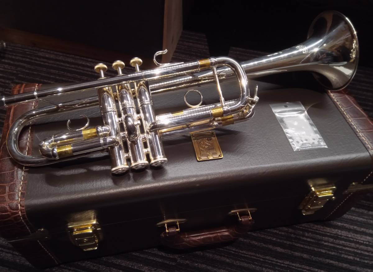 Bach アルティザン C管 トランペット ケース付き AC190S バック(BACH) アルティザン ARTISAN AC190S C管トランペット