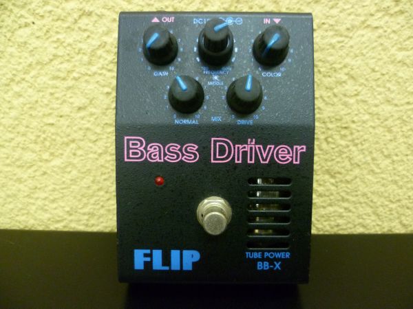 Guyatone BB-X Bass Driver FLIP - Tube Valve Vintage Effects Pedal