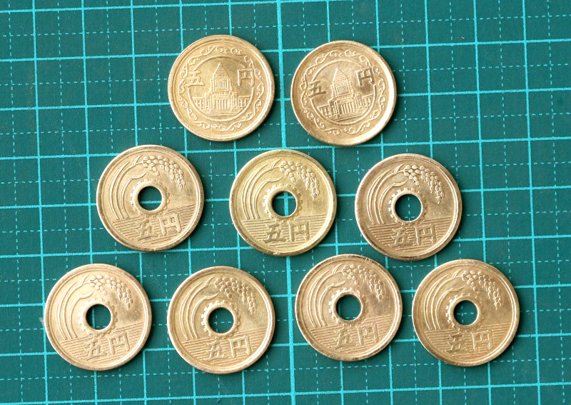 A1657【特年・珍品・中国・未開封】1988年5分玉棒金硬貨1本(50枚) A1657【特年・珍品・中国・未開封】1988年5分玉棒金硬貨1本(50枚