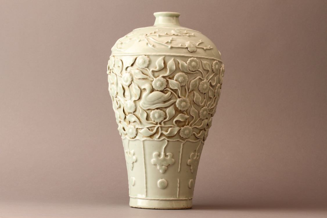 定番人気，セール PGT 408 青白磁浅彫花弁紋梅瓶(青磁)｜売買されたオークション情報、yahooの商品情報をアーカイブ公開 - オークファン 陶磁一般