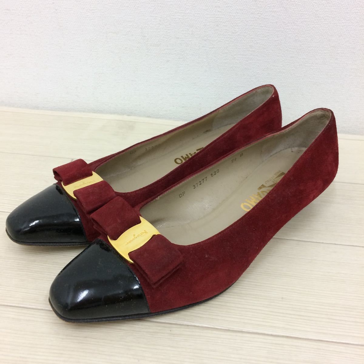 サルヴァトーレ フェラガモ Salvatore Ferragamo レザー ヒール