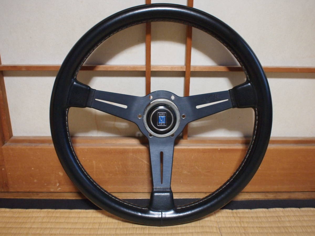 ナルディ クラシック ウッド NARDI 旧車 ハンドル ウッドステアリング