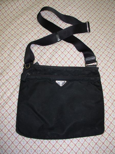 プラダ　スポーツ　キャンバス　サコッシュ　ショルダーバッグ　斜め掛け　ブラック ショルダーバッグ プラダ prada 斜め掛けの通販 BT175Z 斜め掛け
