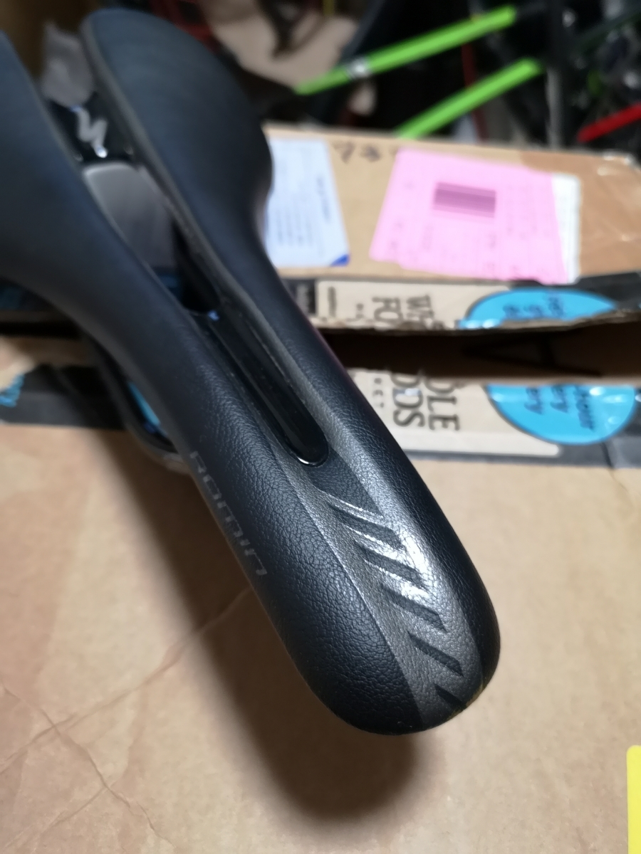SPECIALIZED ROMIN サドル スペシャライズド EVO 143mm PRO ローミン JI382 S-WORKS &frasl; 黒 「スペシャライズド」 白 JT773 cycle