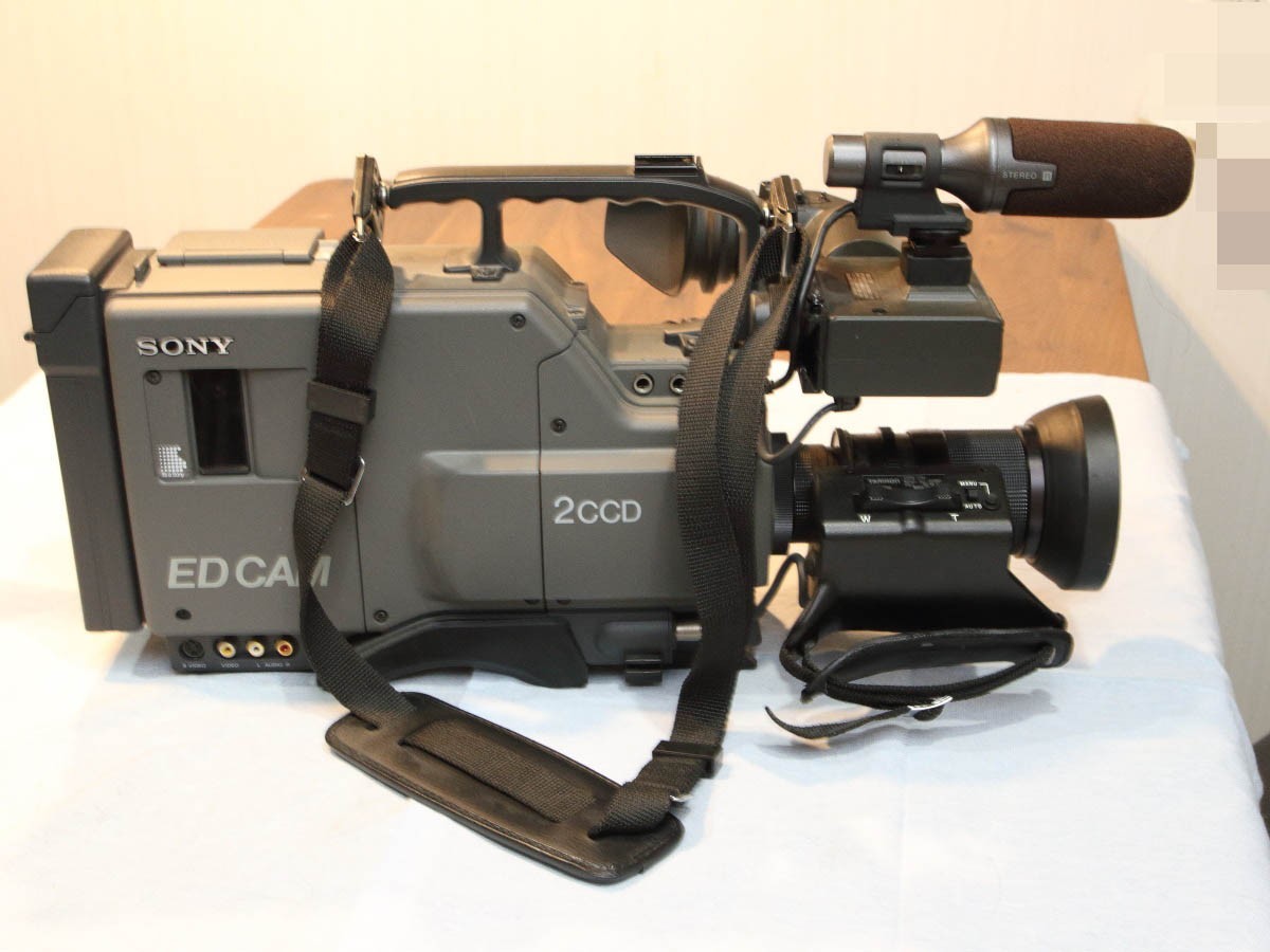 ソニー 業務用ビデオカメラ EDV-50 EDベータ 2CCD EDCAM ケース付き