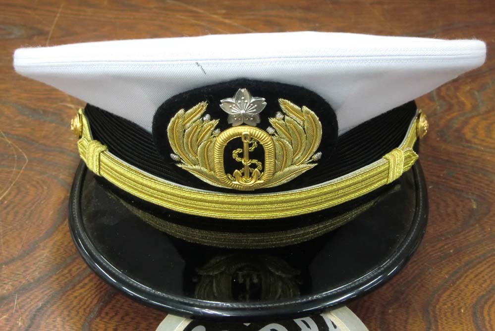 格安，人気 最近の海上自衛隊 制服 その１ 制帽 呉 中通 高田帽子店(帽子)｜売買されたオークション情報、yahooの商品情報をアーカイブ公開 - オークファン 帽子