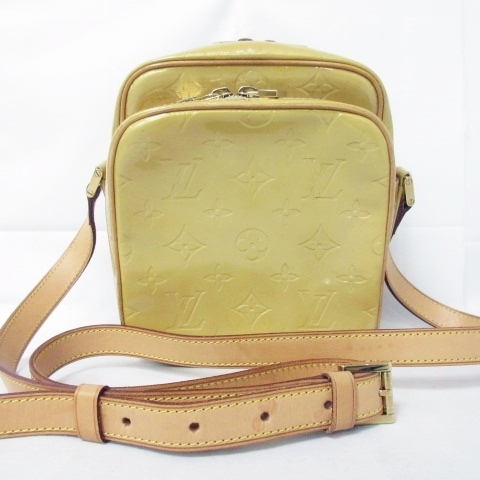 ルイヴィトン LOUIS VUITTON ウースター モノグラム・ヴェルニ ショルダーバッグ 斜めがけ 型押し M91036 イエロー 黄 0828