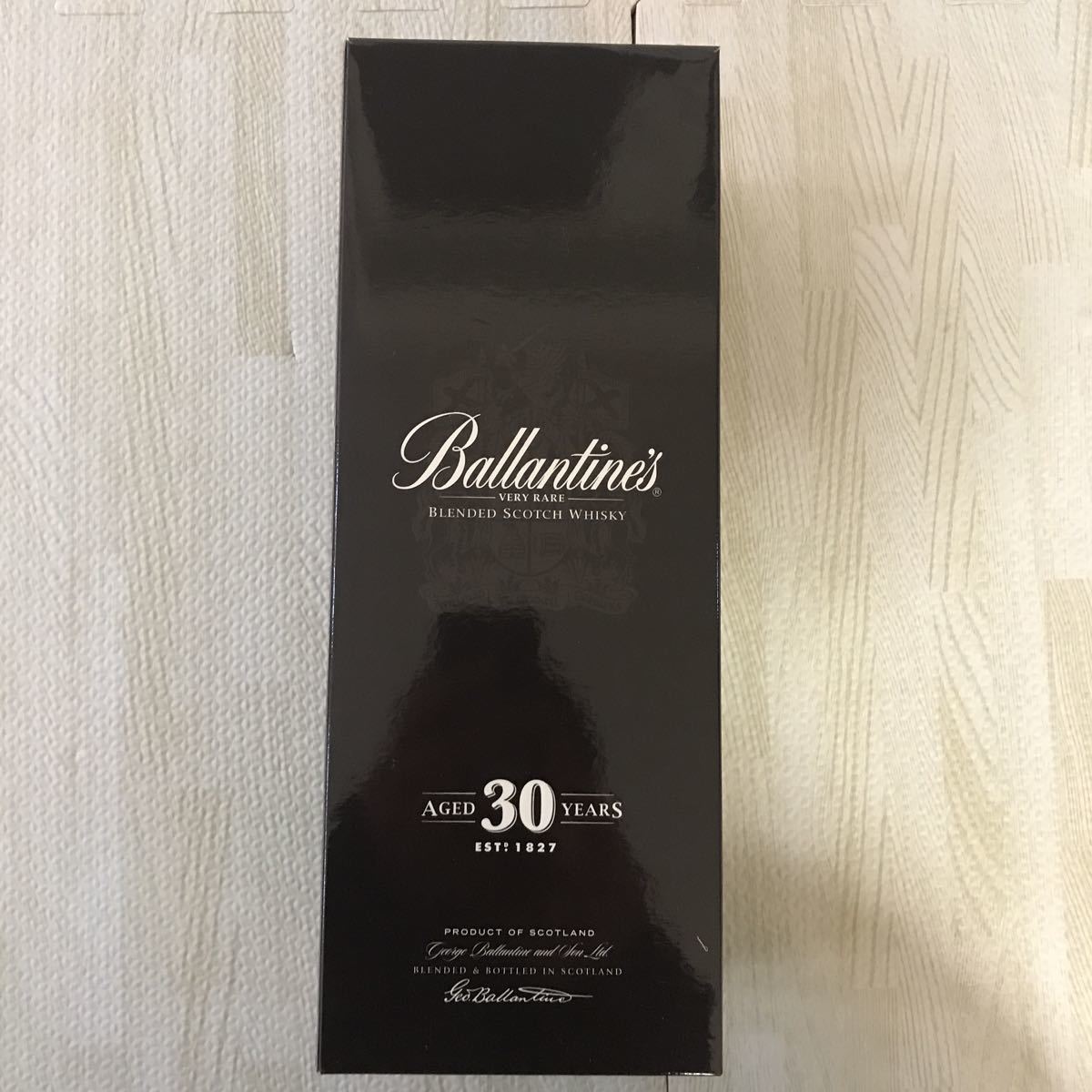 バランタイン 30年 スコッチウイスキー 700ml 正規品 箱付 未開封 日本正規販売品 バランタイン30年 完全未開封 ウイスキー 700ml
