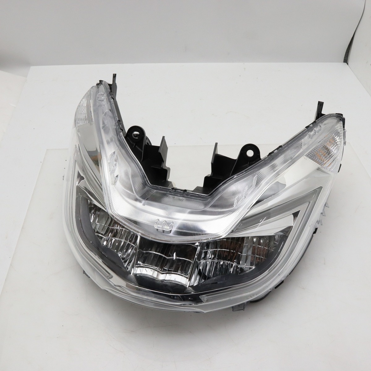 pcx - Yahoo!オークション 「pcx LED ヘッドライト」(純正品)(ホンダ用 