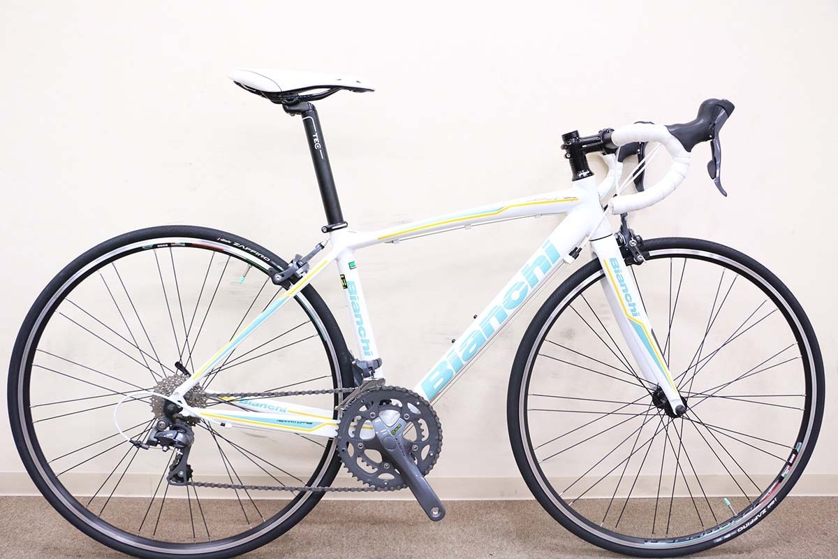  Bianchi ビアンキ vianirone 7 SHIMANO claris 2400系 2X8S サイズ44 2016年モデル(440mm～)｜売買されたオークション情報、yahooの商品情報をアーカイブ公開 - オークファン 440mm～