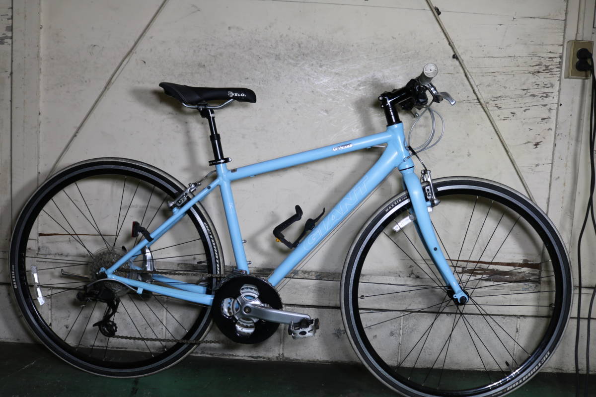 【超激得，品質保証】 高年式良品 GIANT ESCAPE R3.1 700C アルミ24速 430mm クロス LIGHT-BLUE系(Sサイズ)｜売買されたオークション情報、yahooの商品情報をアーカイブ公開 - オークファン Sサイズ