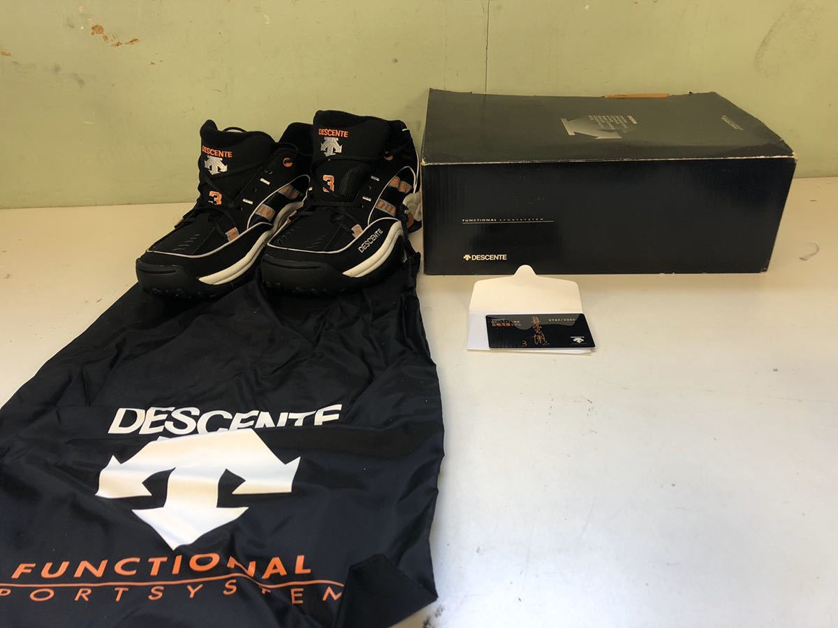 赤字超特価，定番 数量限定 DESCENTE 2000年 読売ジャイアンツ監督 長嶋茂雄モデル シューズ 26.5cm 742/2000 保管品 s80(記念品、関連グッズ)｜売買されたオークション情報、yahooの商品情報をアーカイブ公開 - オーク その他