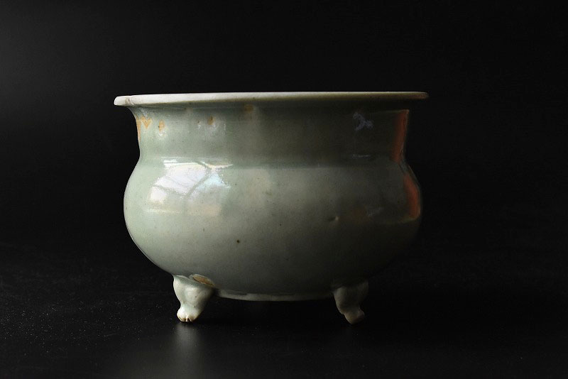 海外正規品激安通販 【中国古玩 時代物 三足 青磁香炉】 検：天龍寺