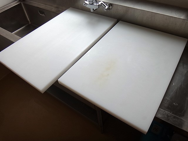 【得価，高品質】 大型80cm&times;50cm/70cm&times;50cm 業務用 プラスチックまな板 2点セット 調理器具 厨房器具(まな板)｜売買されたオークション情報、yahooの商品情報をアーカイブ公開 - オークファン まな板