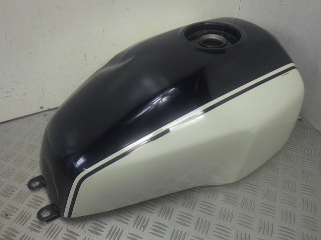 インパルス GSX400 燃料タンク 200302GSX400インパルス(GK7CA-100