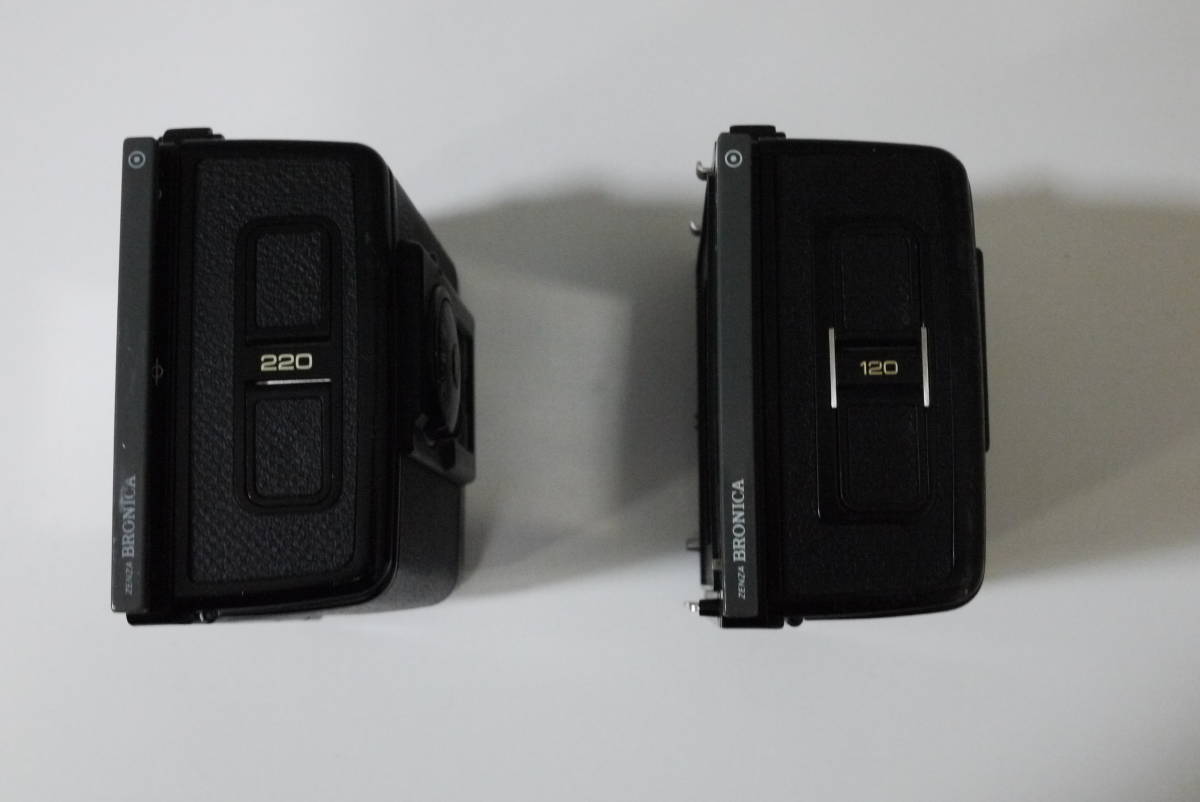 希少！ゼンザブロニカ（BRONICA） フィルムバック SQ-i 220（6X6）とSQ