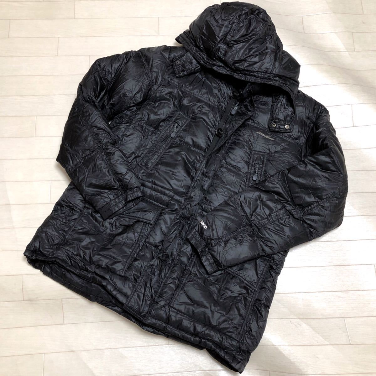 Eddie Bauer - イザ！ 軽さ」と「暖かさ」を追求したエディーバウアー 