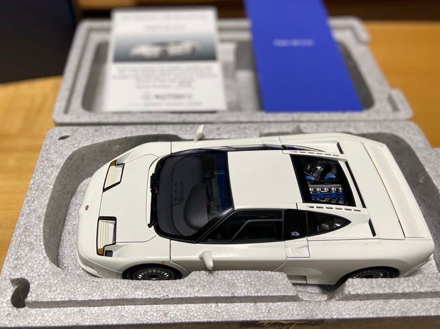 高品質，得価 オートアート 1/18 ブガッティ EB110 GT ホワイト(乗用車)｜売買されたオークション情報、yahooの商品情報をアーカイブ公開 - オークファン 乗用車